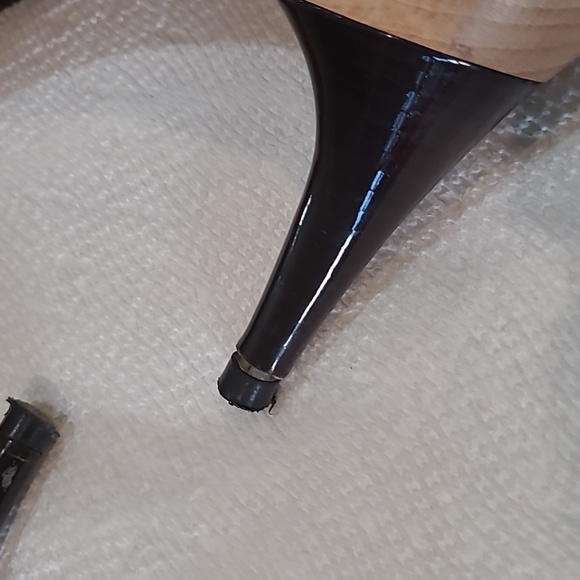 LOUIS VUITTON~MONGOGRAM GOLD STUDDED HEELS~SIZE 39 - Picture 12 of 14